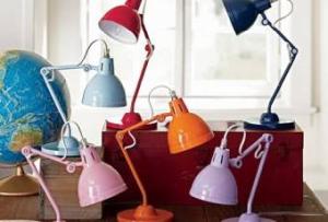 Как выбрать настольную лампу