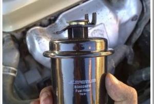 Различное расположение топливного фильтра